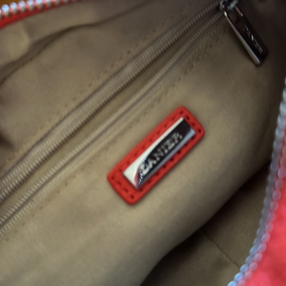 COPY - Danier leather crossbody bag - Picture 9 of 9